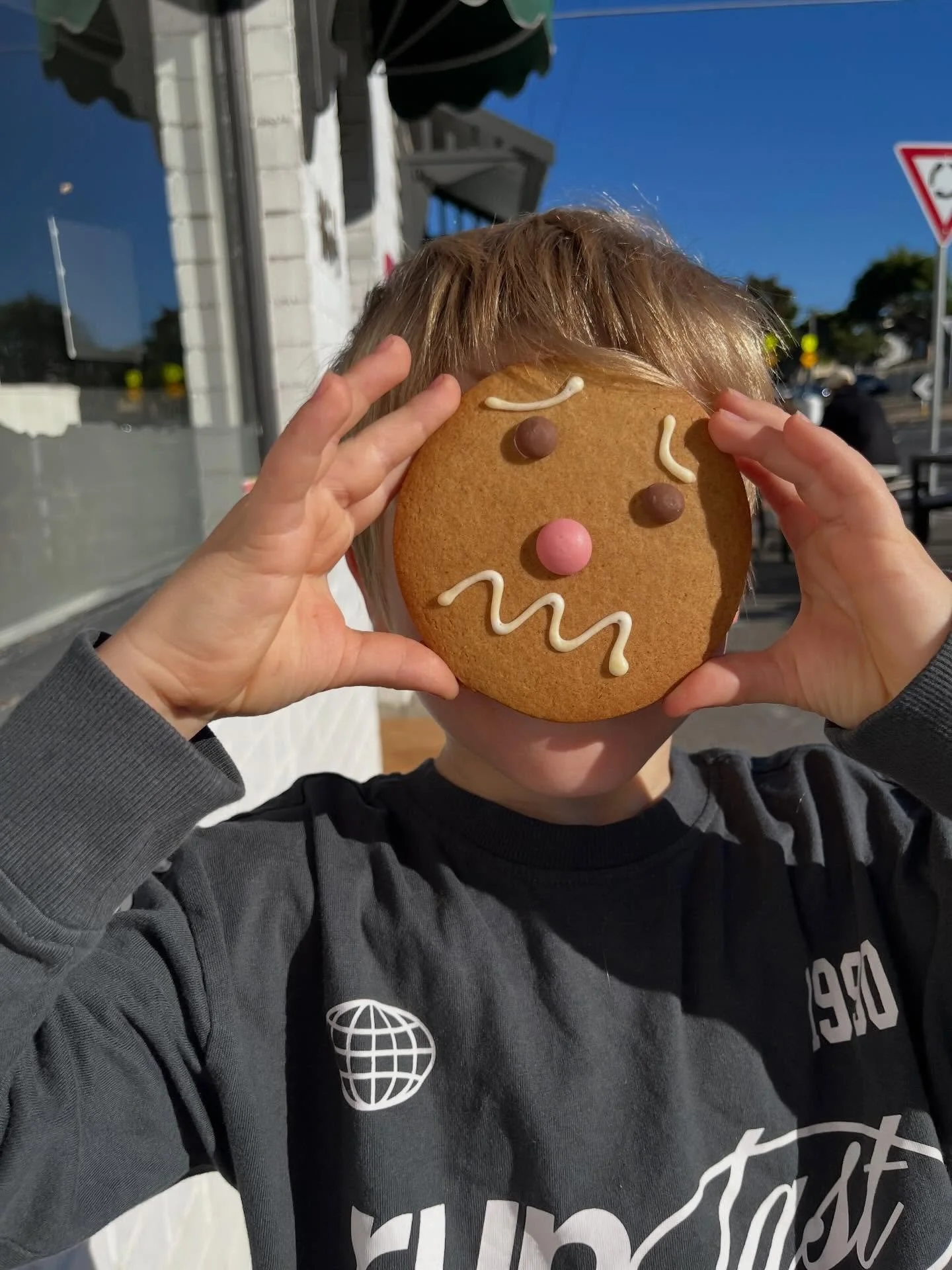 Turn that frown upside down 🙃 thank you to @thatplacepatisserie for supplying us with the cute + delish treats for our customers big + small!